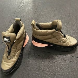 Sorel Out And About III Puffy Zip